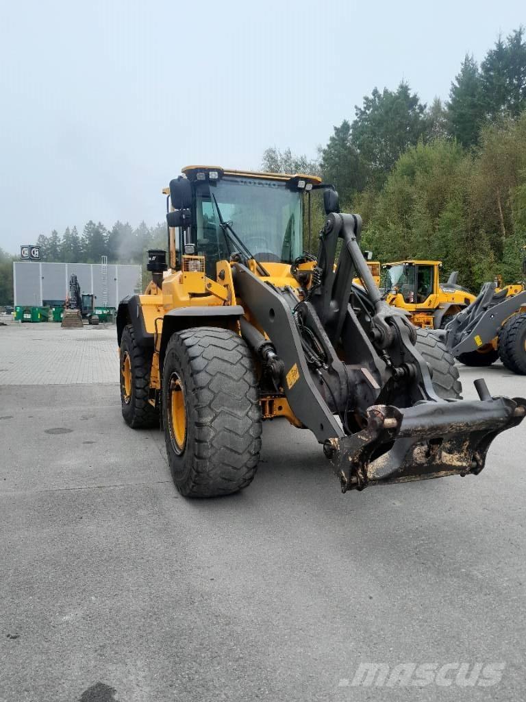 Volvo L120G Kolové nakladače