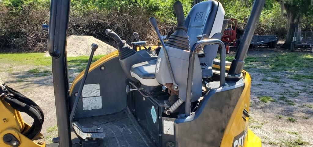 CAT 303 E CR Mini rýpadla < 7t