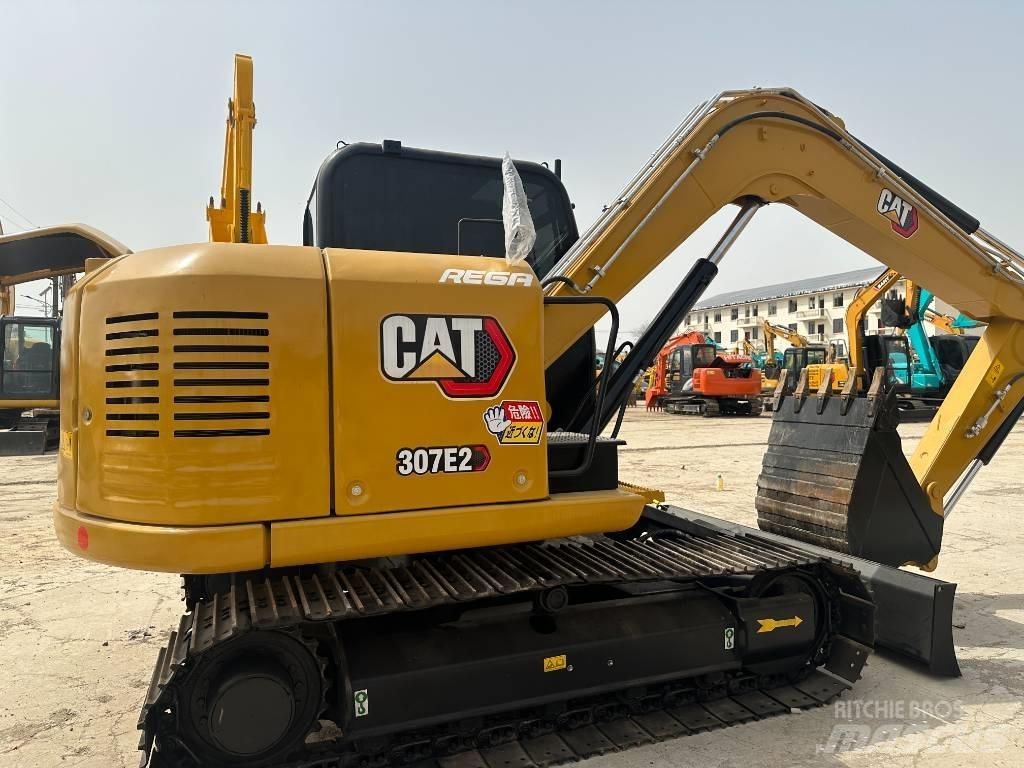 CAT 307E2 Mini rýpadla < 7t