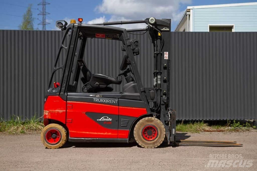 Linde E 25 Akumulátorové vozíky