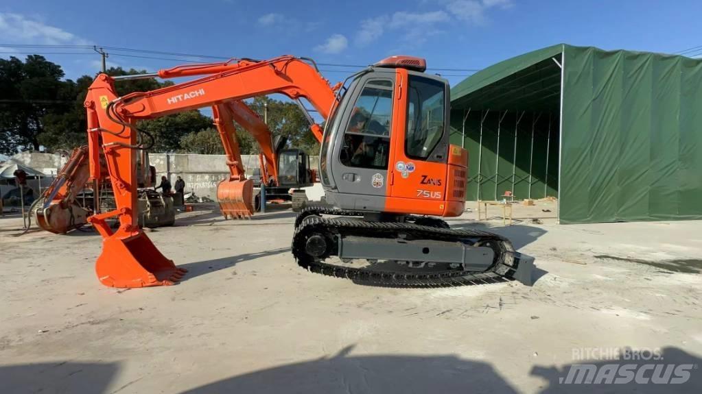 Hitachi ZX75US Mini rýpadla < 7t