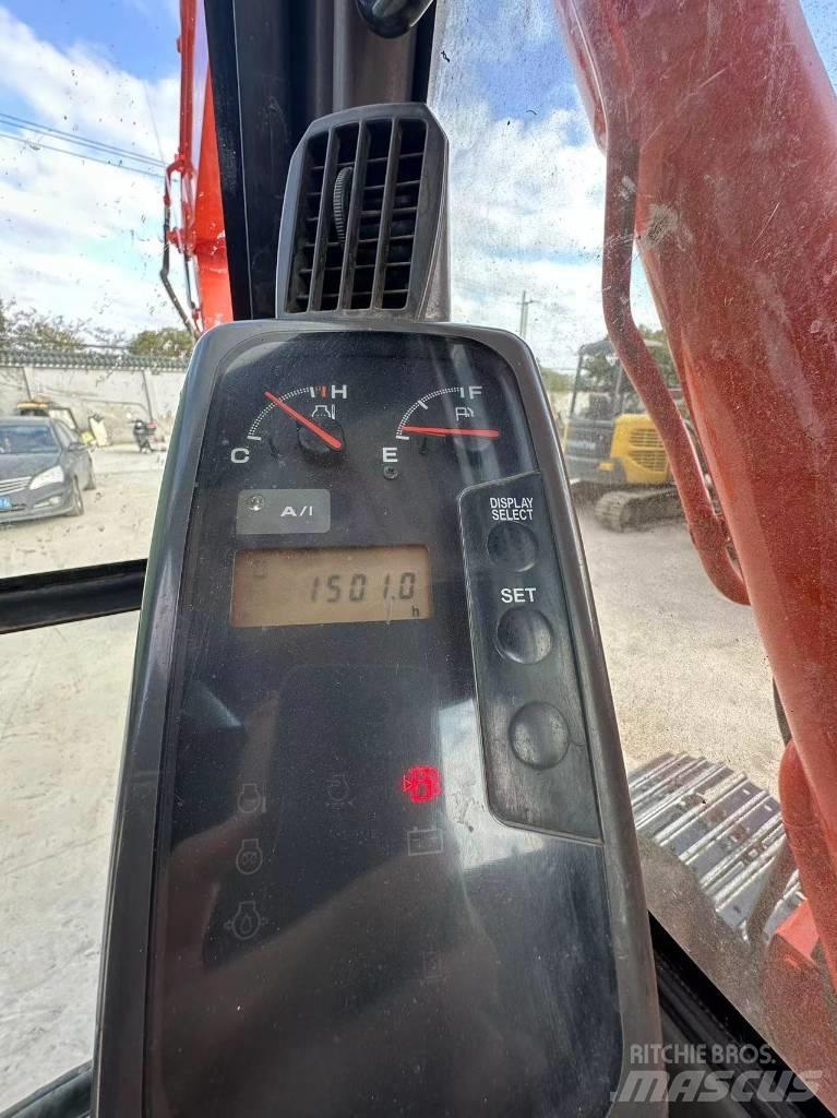 Hitachi ZX75US Mini rýpadla < 7t