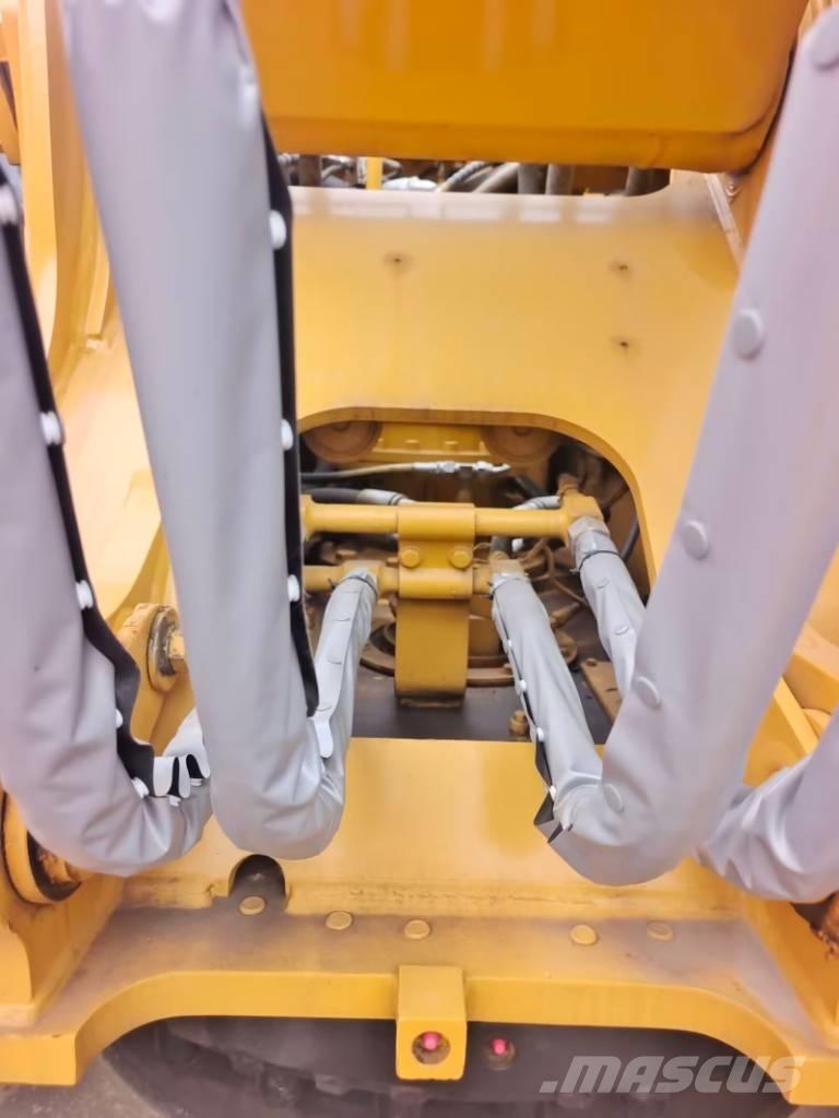 CAT 323 GC Pásová rýpadla