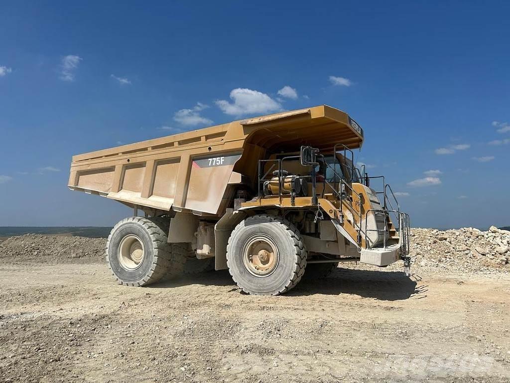 CAT Rebuilt 775F - Vyklápěcí dempry