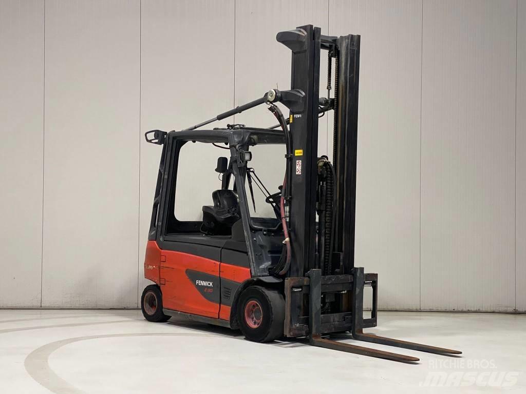 Linde E30L-01 Akumulátorové vozíky
