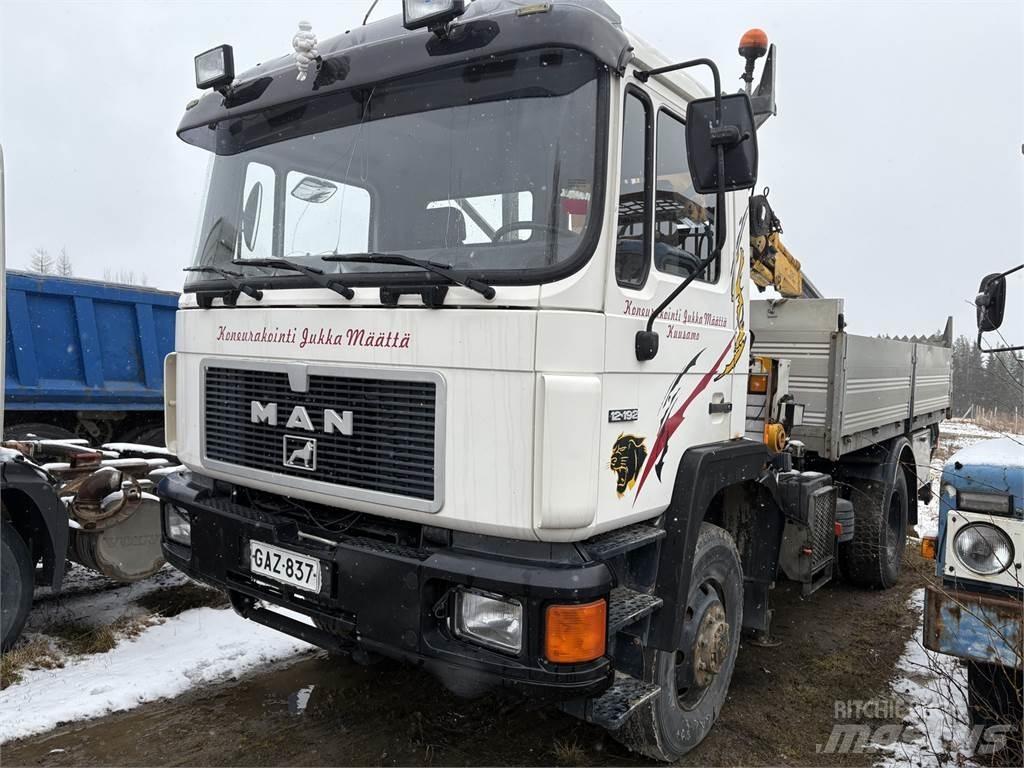 MAN 4*4 Autojeřáby, hydraulické ruky