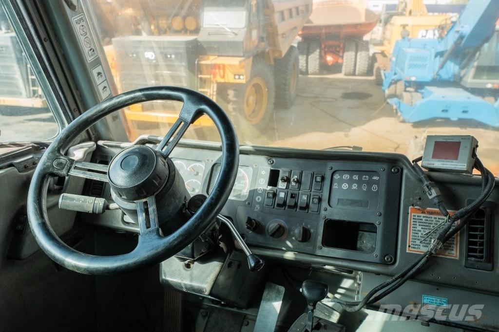CAT 777 D Pevné dempry