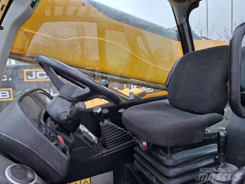 JCB 535-125 Teleskopické manipulátory