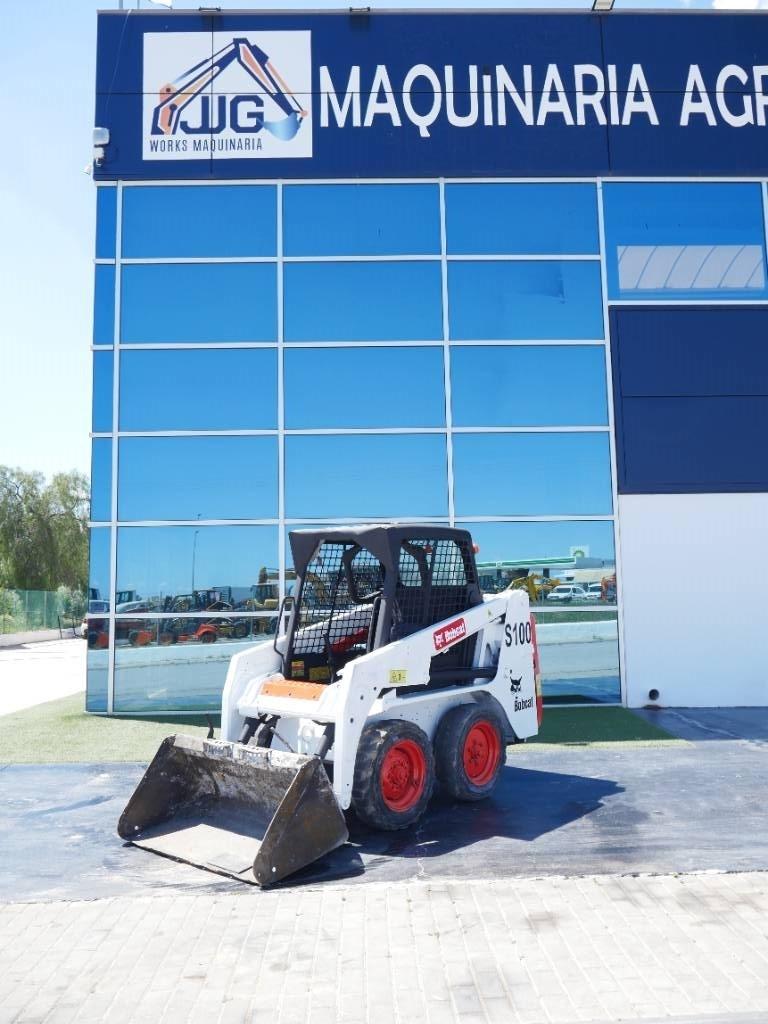 Bobcat S 100 Smykem řízené nakladače