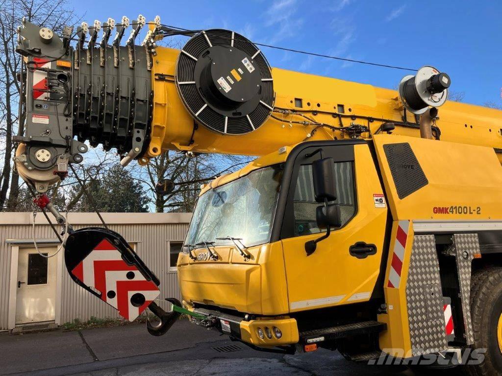 Grove GMK 4100L-2 Univerzální terénní jeřáby