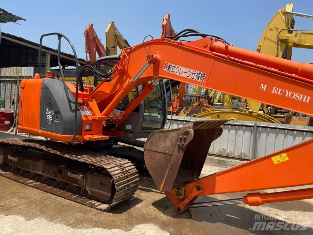 Hitachi ZX 135 Pásová rýpadla