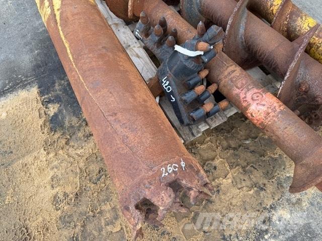 CAT KOMPLET ŚWIDRÓW Vrtací stroje