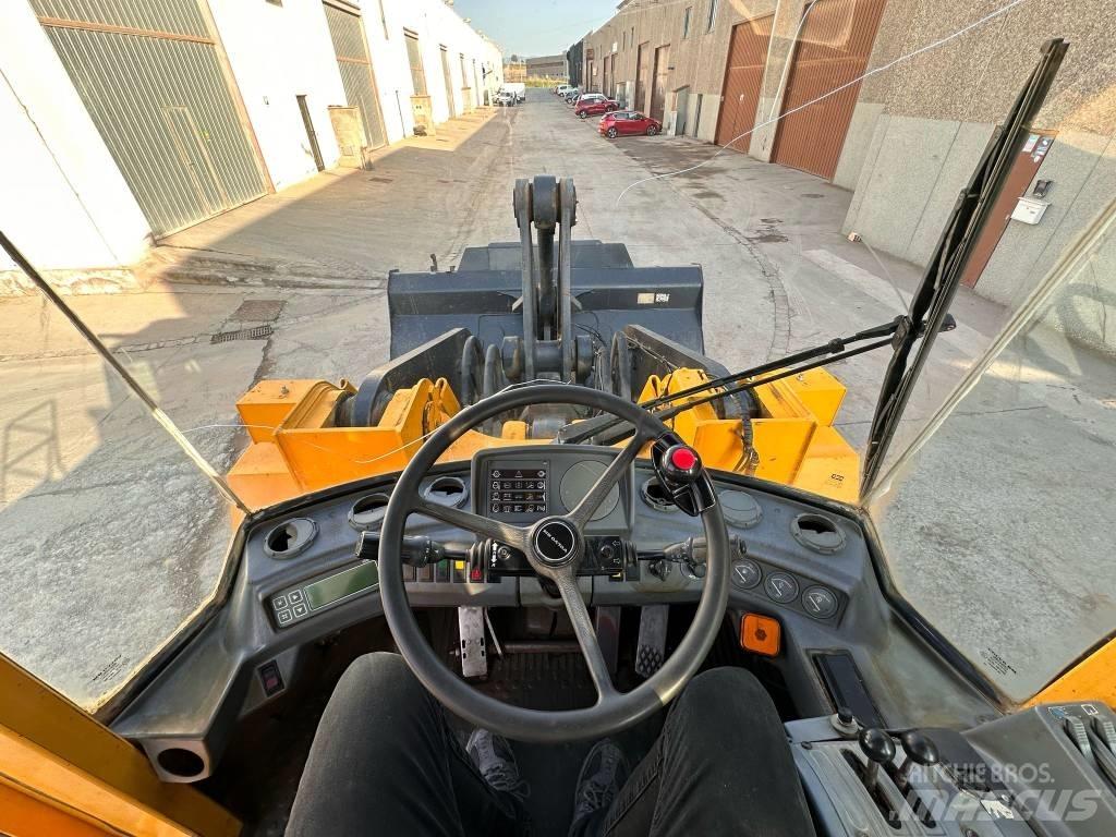 Volvo L 150 Kolové nakladače