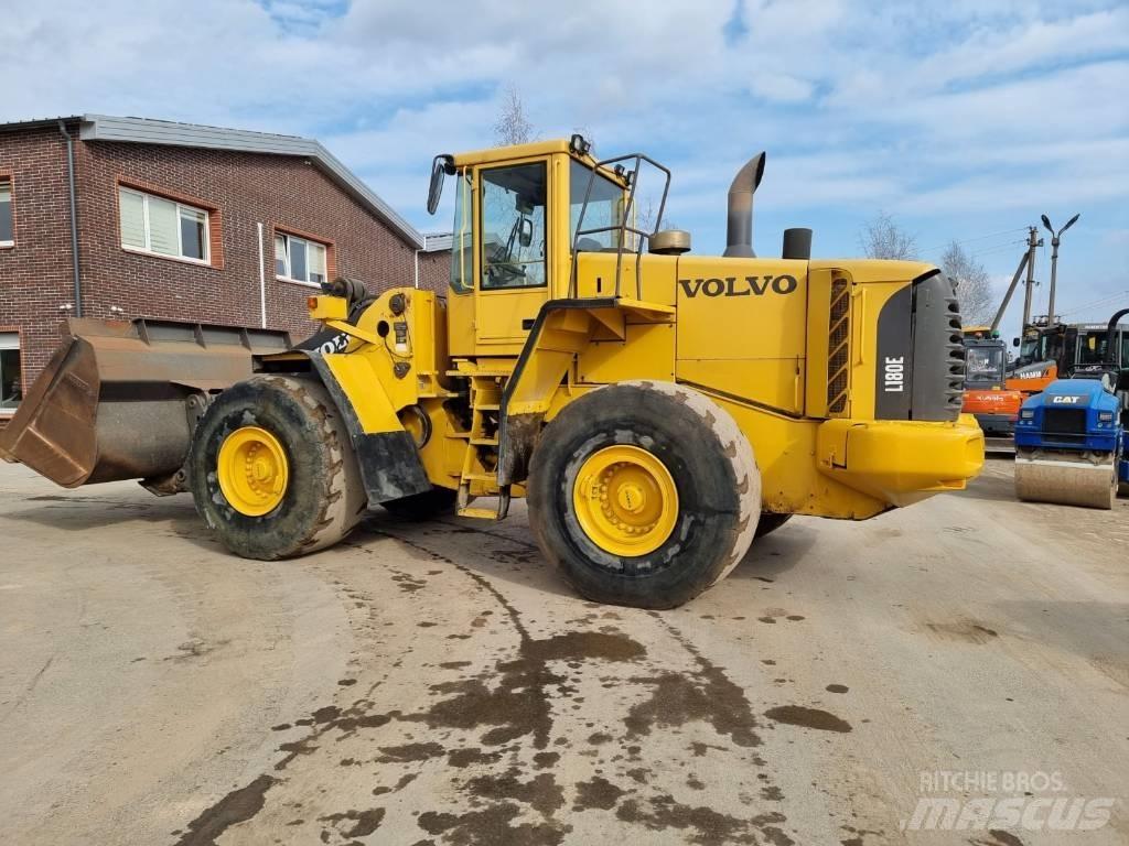 Volvo L 180 E Kolové nakladače