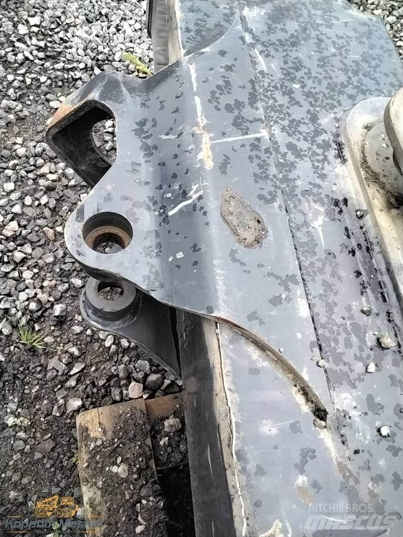 Komatsu 165 Lesní jeřáby