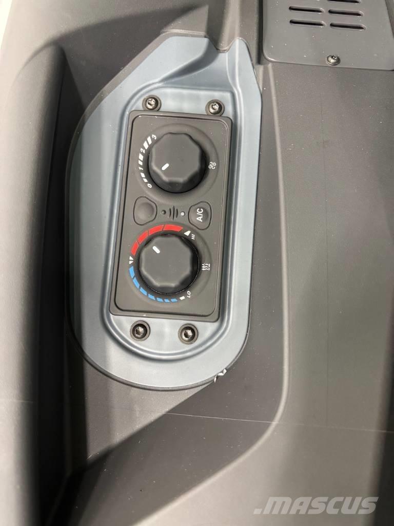 Avant 860 i Smykem řízené nakladače