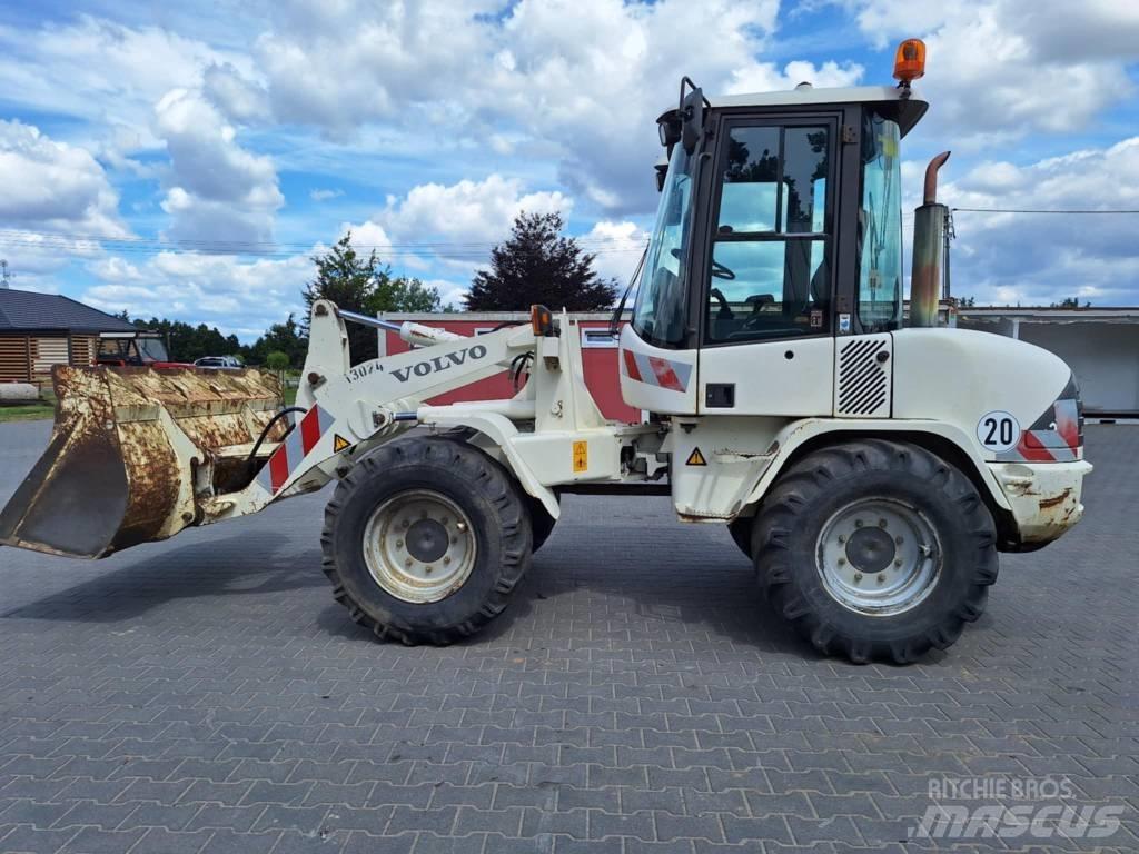 Volvo L 30 B Kolové nakladače
