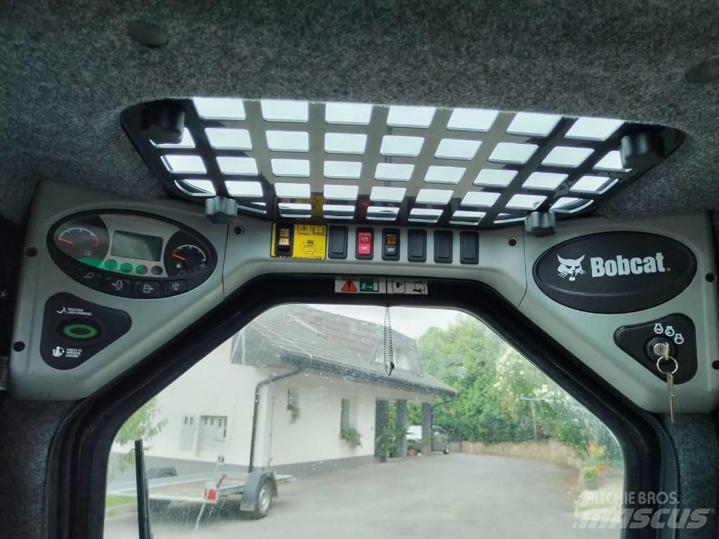 Bobcat S 100 Smykem řízené nakladače