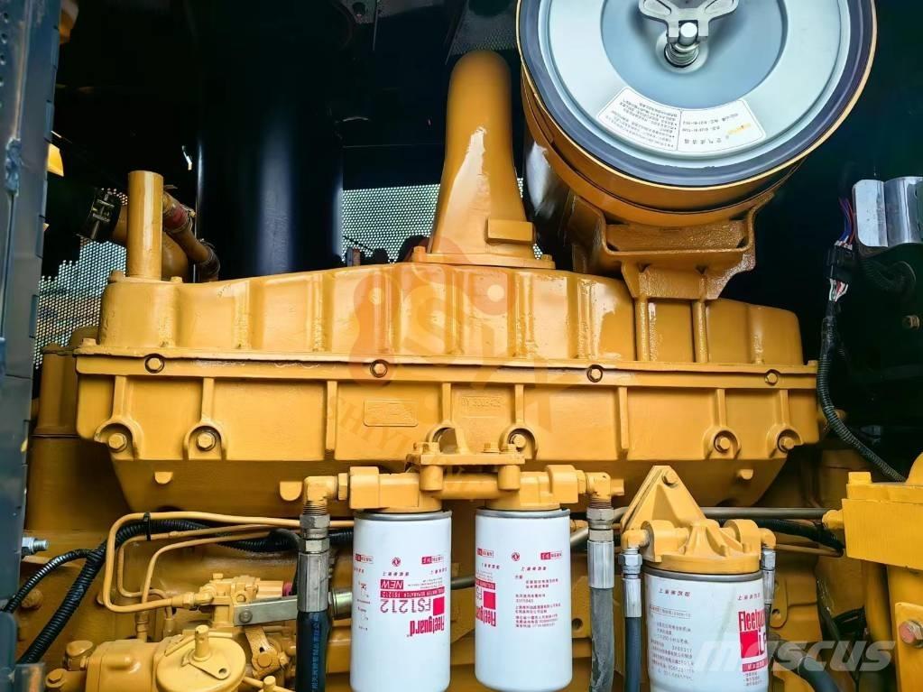 Shantui SD 32 Pásové dozery