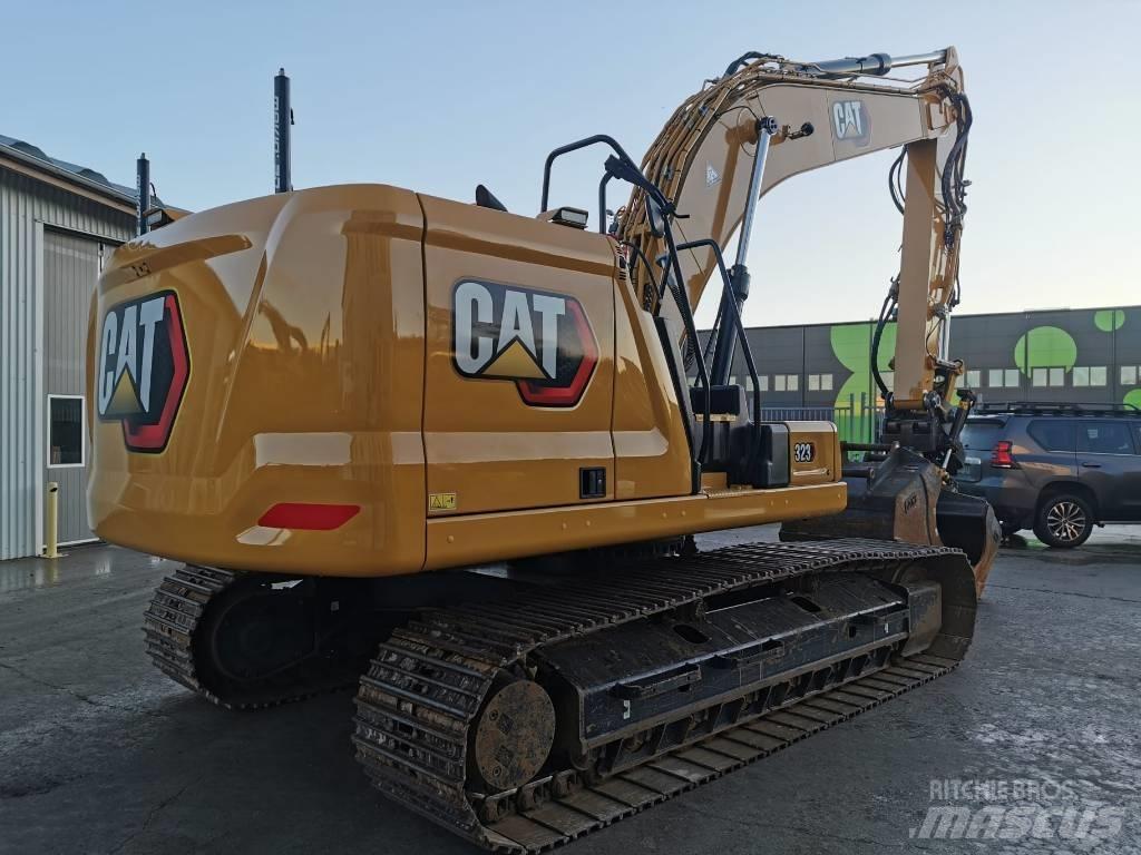 CAT 323 Pásová rýpadla