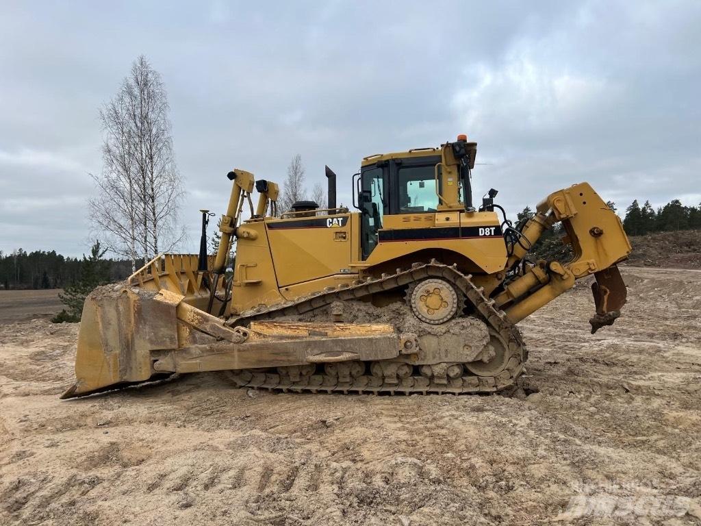 CAT D 8 T Pásové dozery