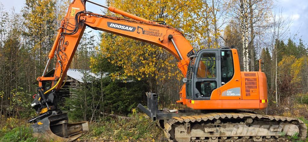 Doosan DX 235 LCR Pásová rýpadla