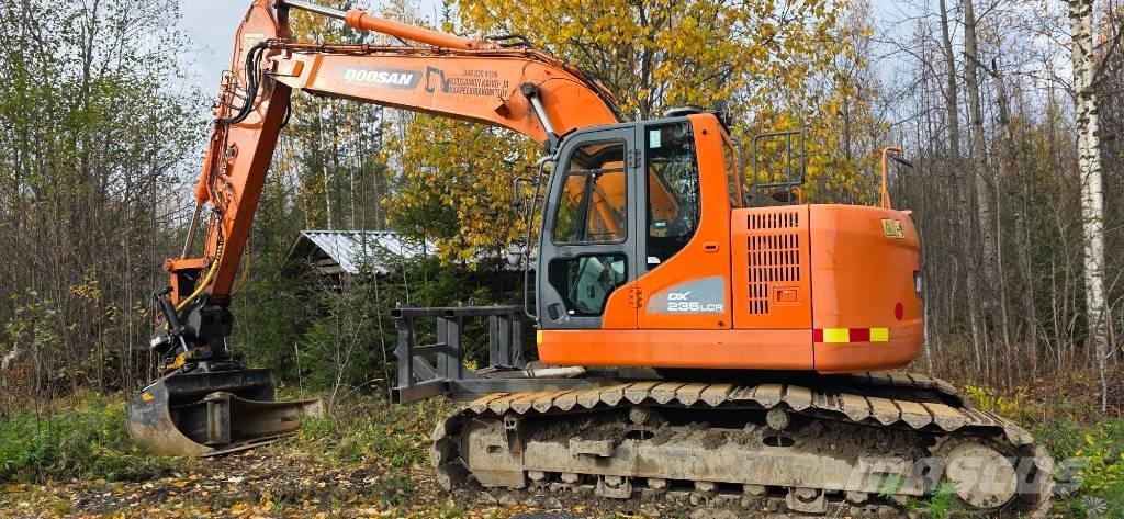 Doosan DX 235 LCR Pásová rýpadla