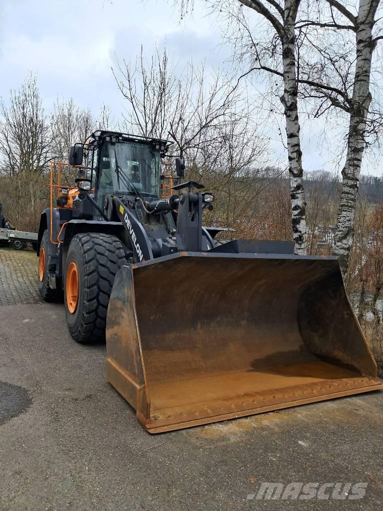 Develon DL 420 CVT-7 Kolové nakladače