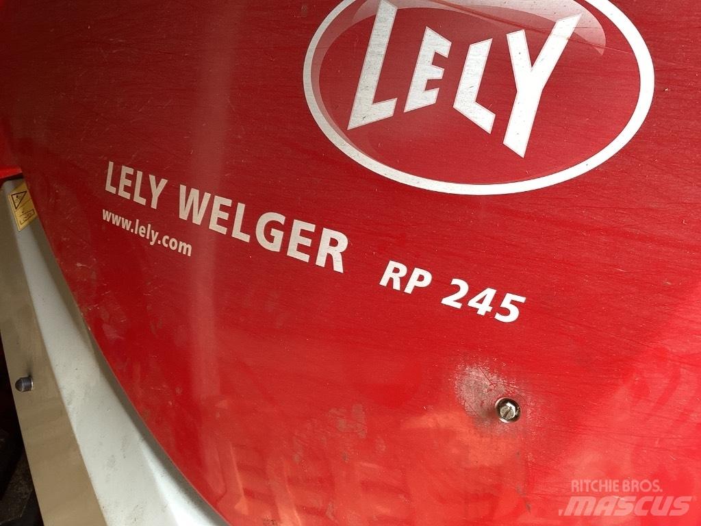 Lely RP 245 Lis na válcové balíky