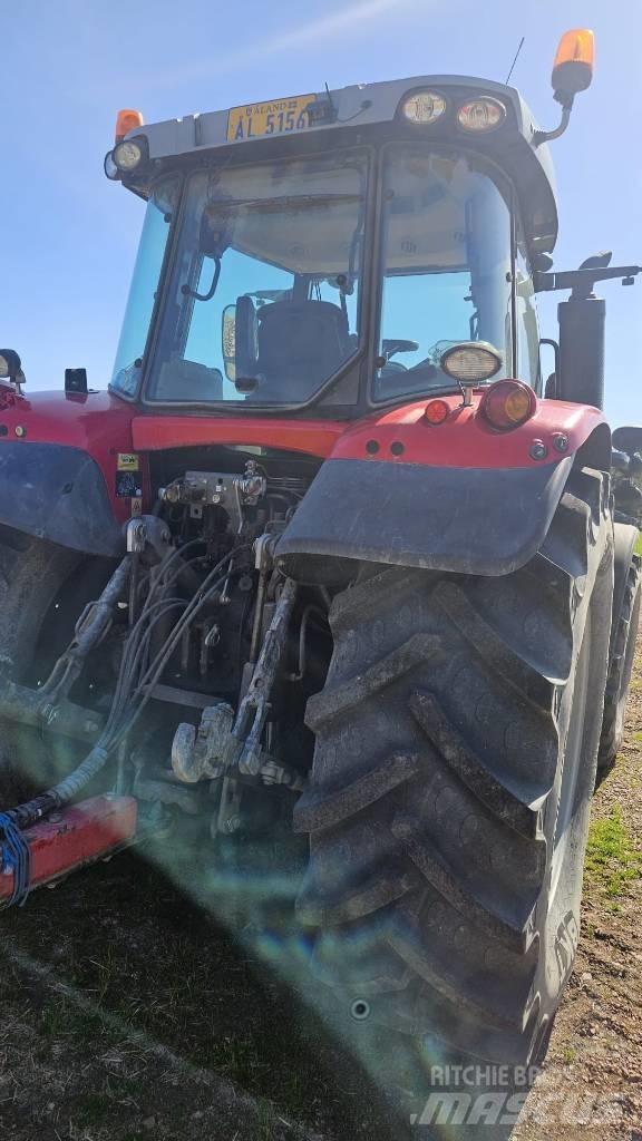 Massey Ferguson 6715 Traktory