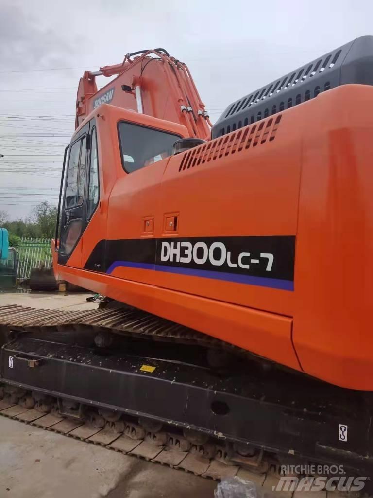 Doosan DH 300 LC-7 Pásová rýpadla