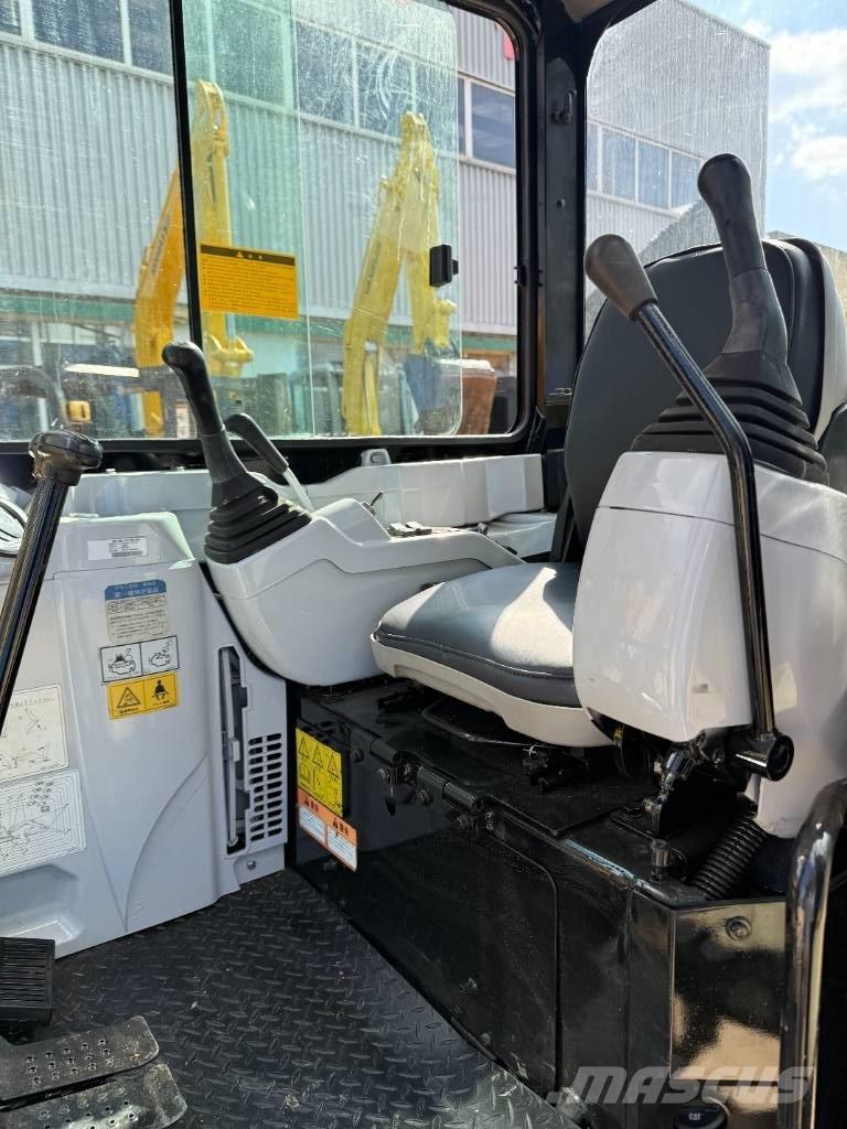 CAT 303.5E Mini rýpadla < 7t