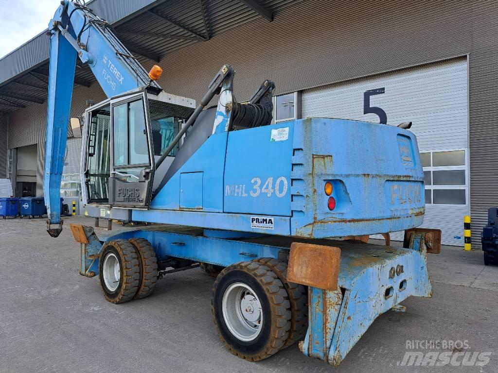 Fuchs MHL340D Stroje pro manipulaci s odpadem