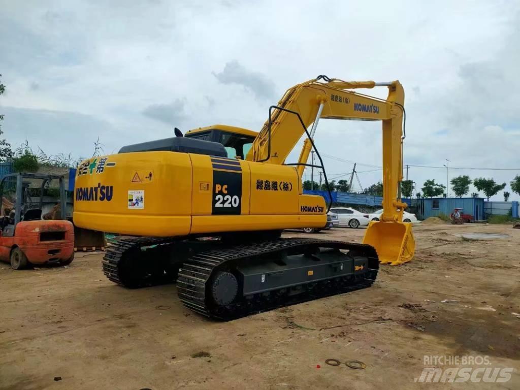 Komatsu PC 220 Pásová rýpadla