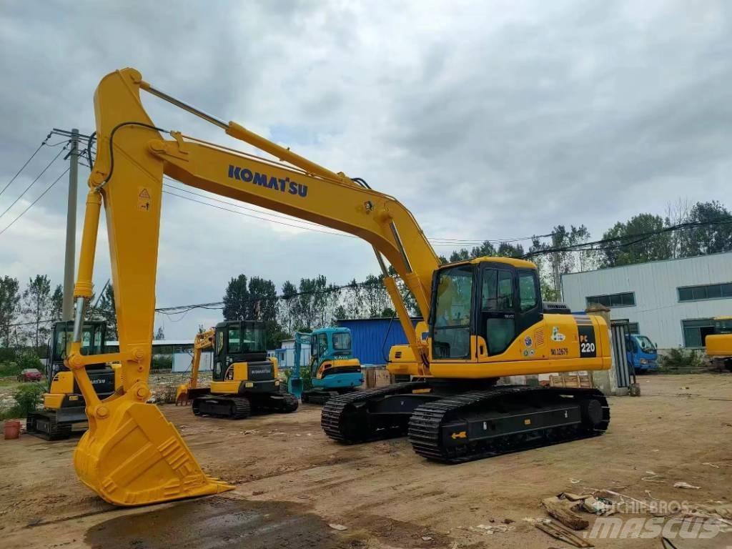 Komatsu PC 220 Pásová rýpadla