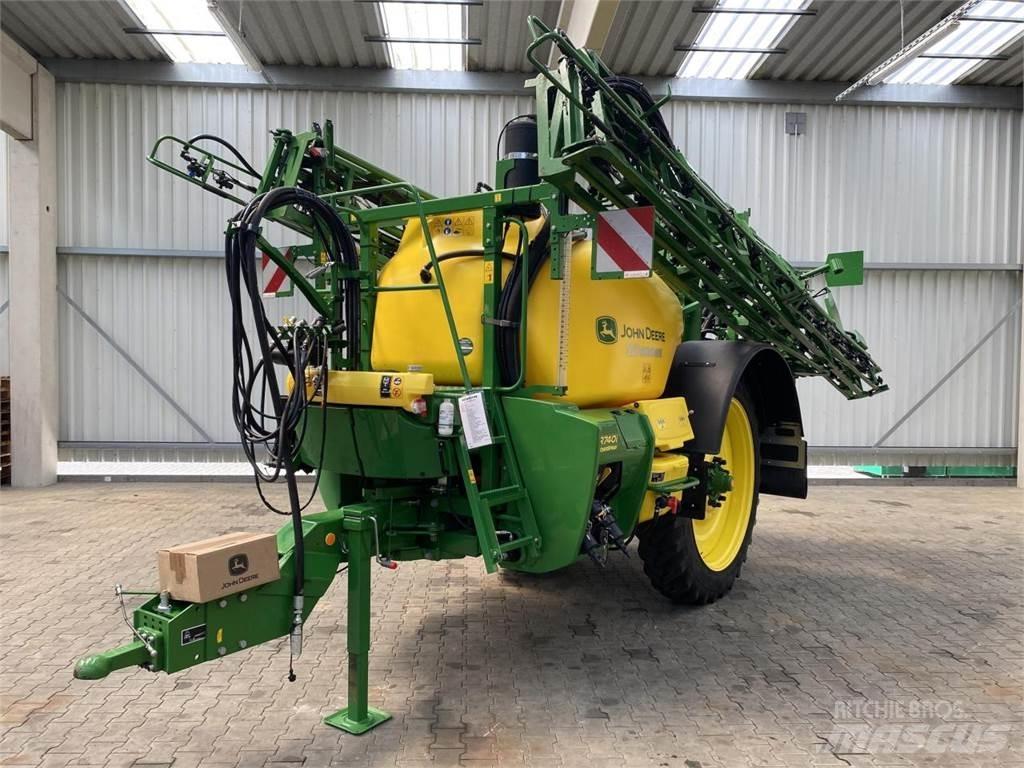John Deere R740i Tažené postřikovače