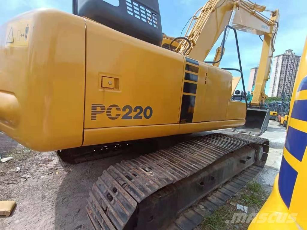 Komatsu PC 220-6 Pásová rýpadla