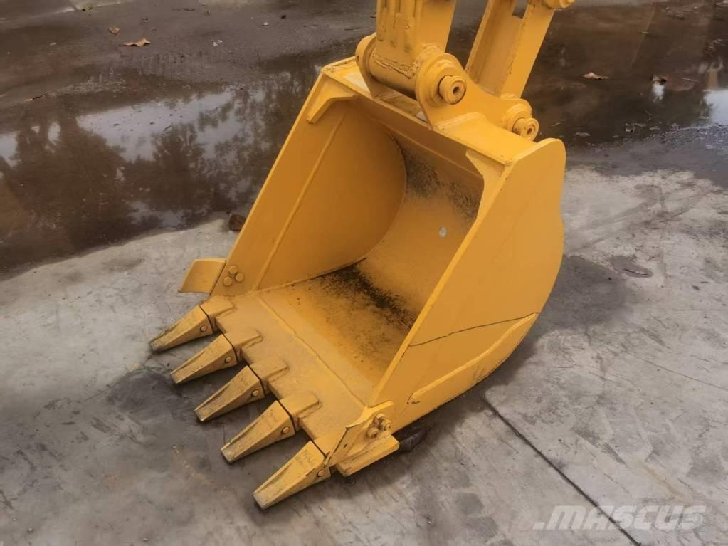 Komatsu PC 55 MR Pásová rýpadla