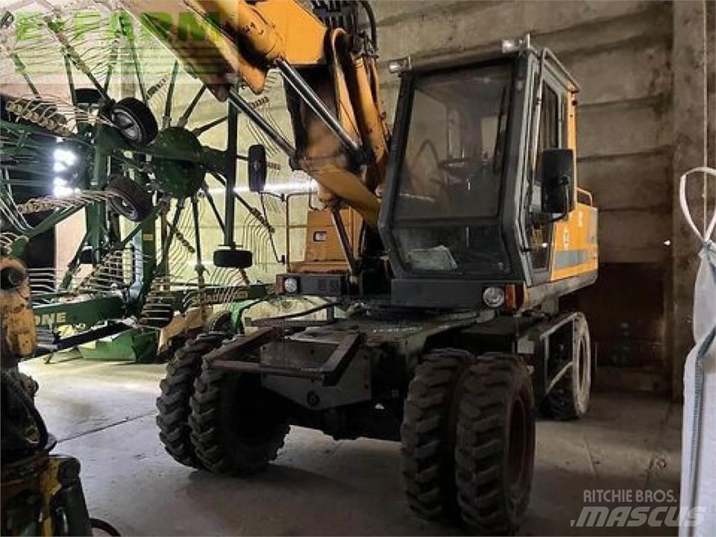 JCB js 130 w Kolová rýpadla