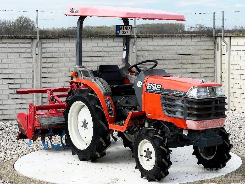 Kubota B92 Traktory