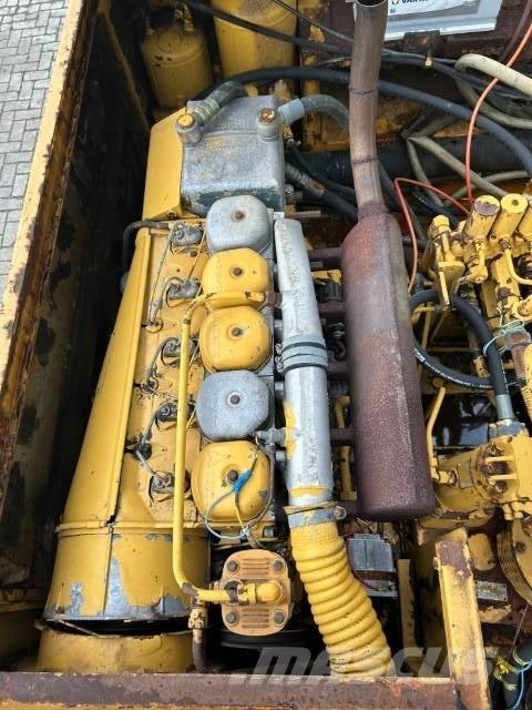 Liebherr A 911 C Kolová rýpadla