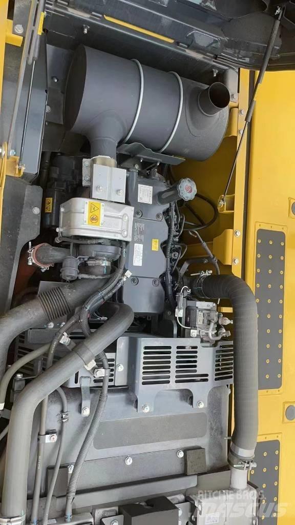 Komatsu PC 200-10 Pásová rýpadla