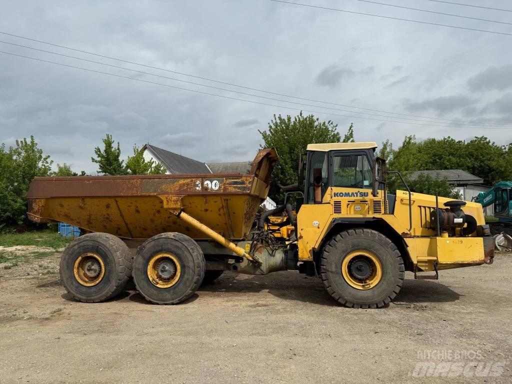 Komatsu HM300-1 Kloubové dempry
