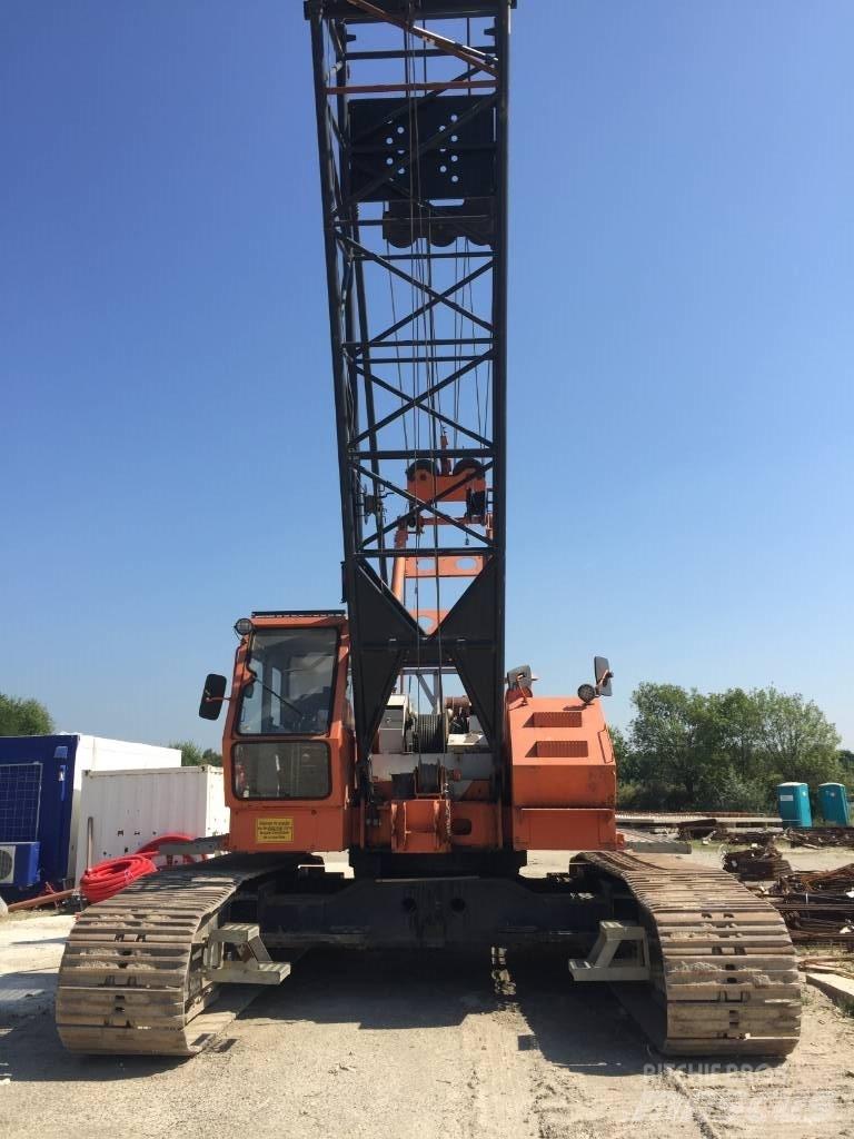 Hitachi KH 230-3 Pásové jeřáby