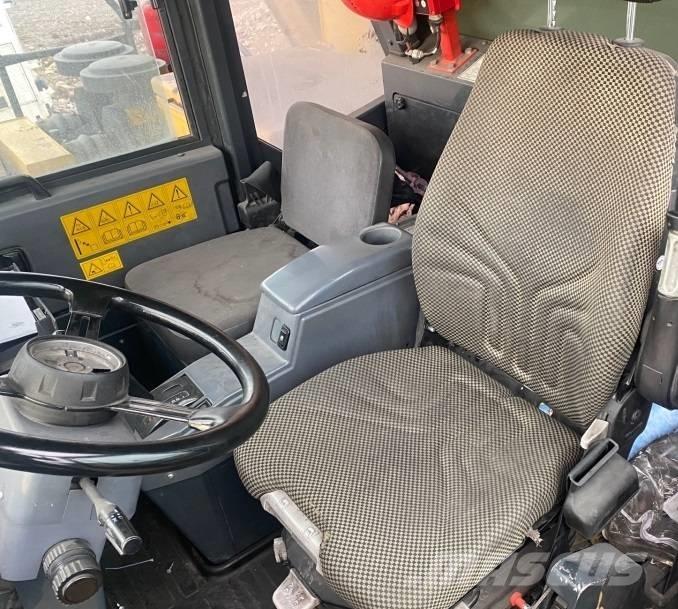 Komatsu HD405-7 Pevné dempry