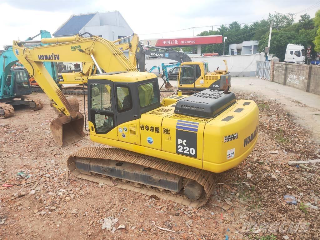 Komatsu PC220-7 Pásová rýpadla