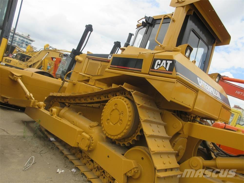 CAT D 8 N Pásové dozery
