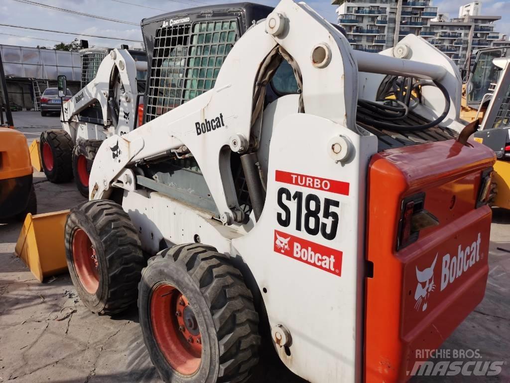 Bobcat S185 Smykem řízené nakladače