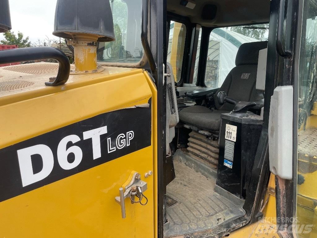 CAT D 6 T LGP Pásové dozery