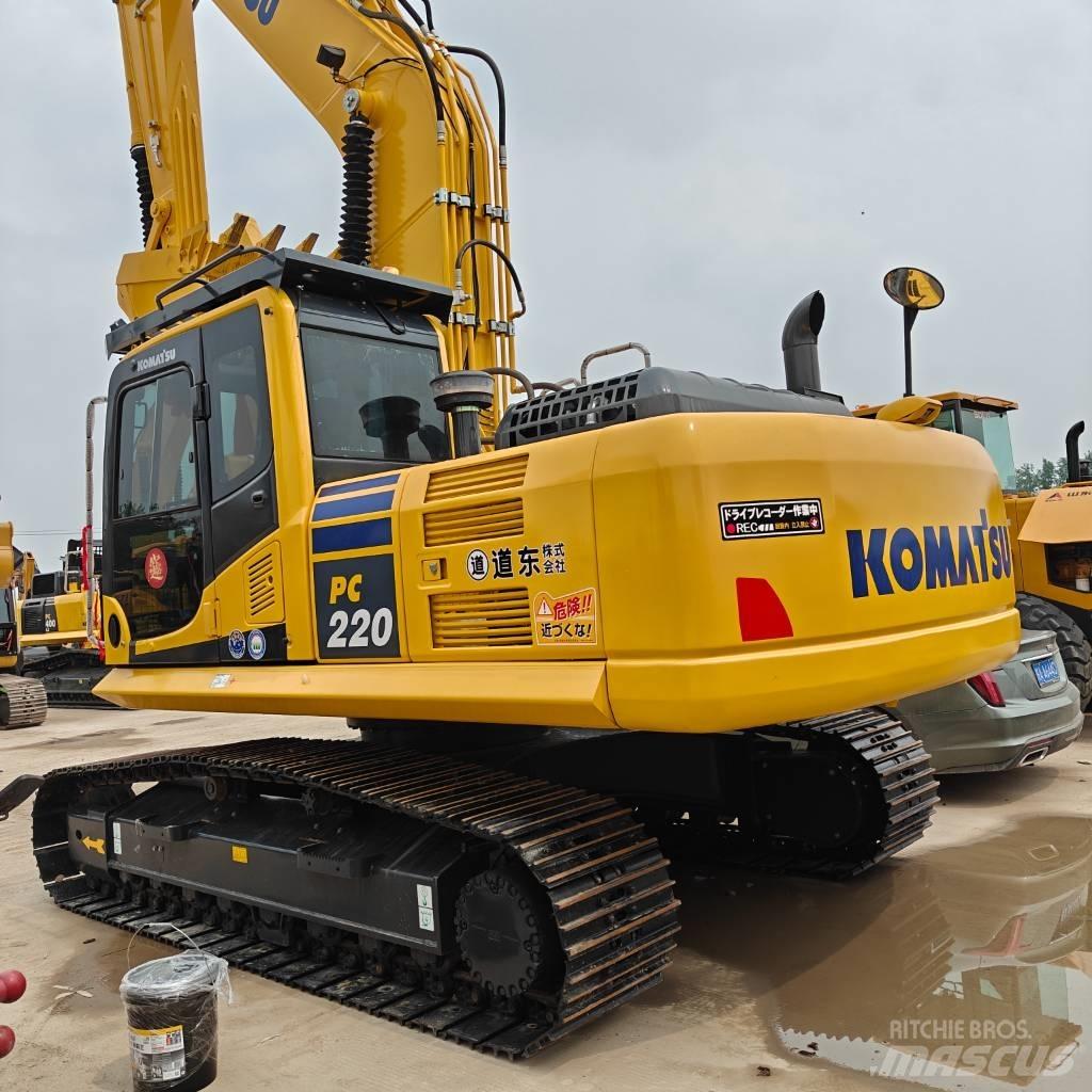 Komatsu 220-8MO Pásová rýpadla